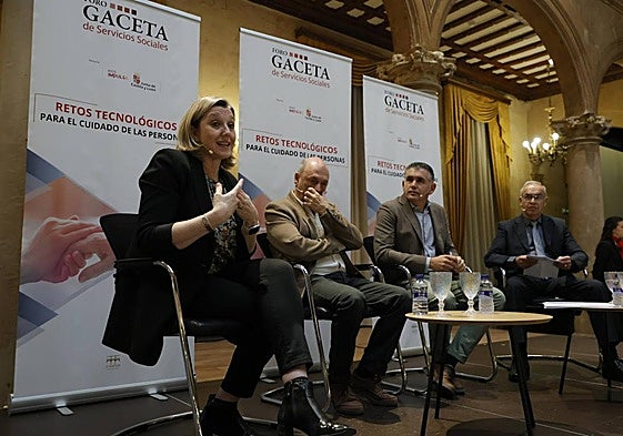Ponentes del Foro GACETA, en el Casino de Salamanca.