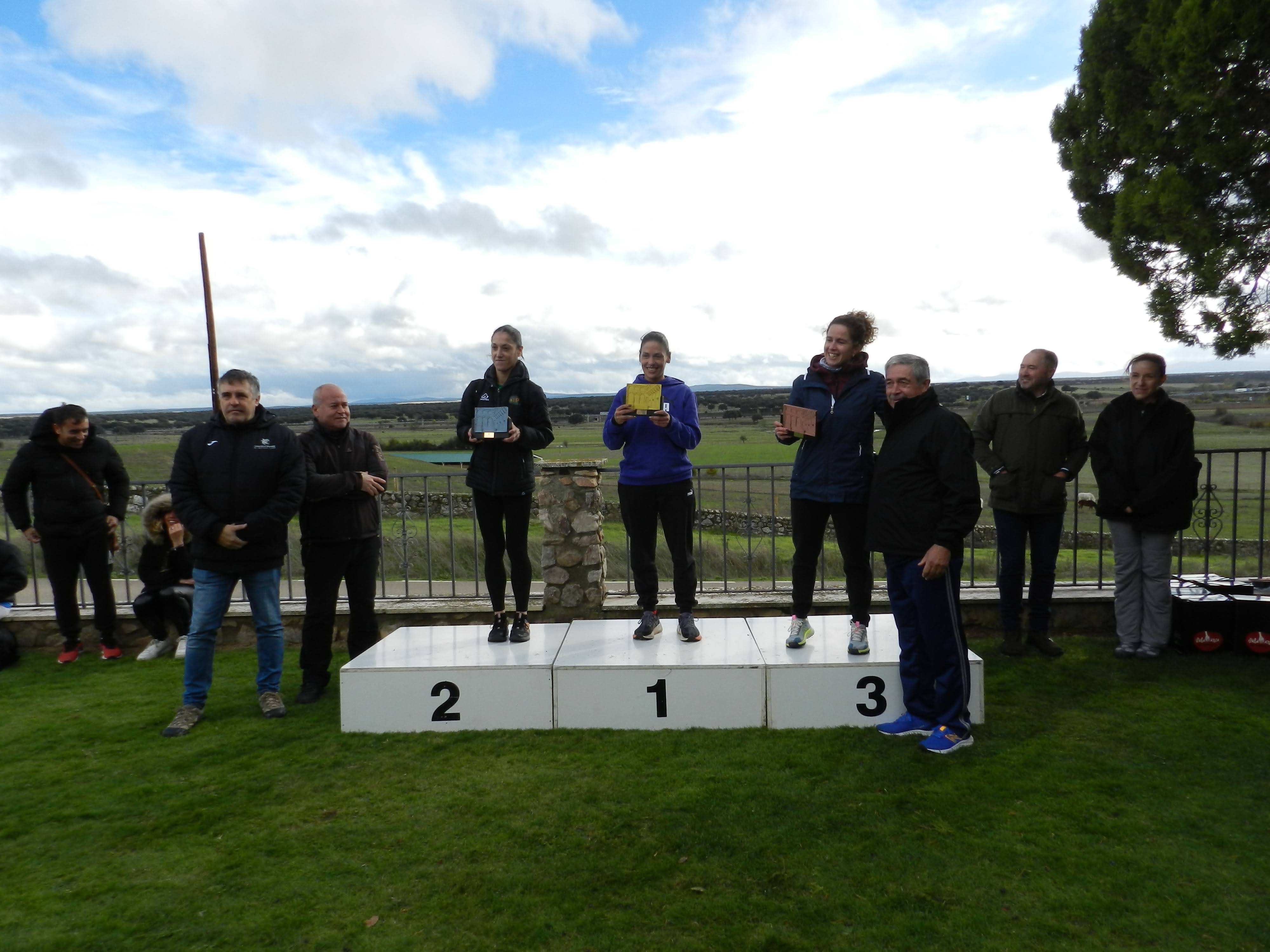 Fiesta del campo a través en Castro Enríquez: inicio de los Juegos Escolares y Carrera Popular Taurina