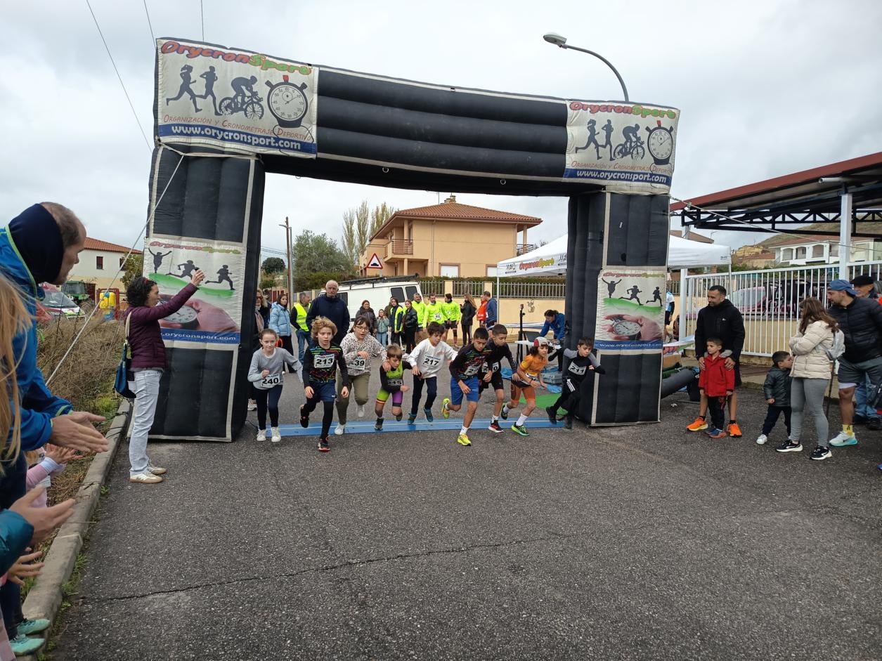Dani Sanz y Verónica Sánchez, los más rápidos en Almenara de Tormes