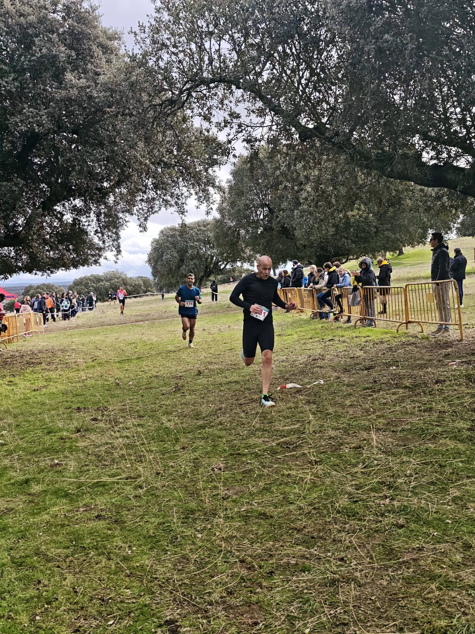 Fiesta del campo a través en Castro Enríquez: inicio de los Juegos Escolares y Carrera Popular Taurina