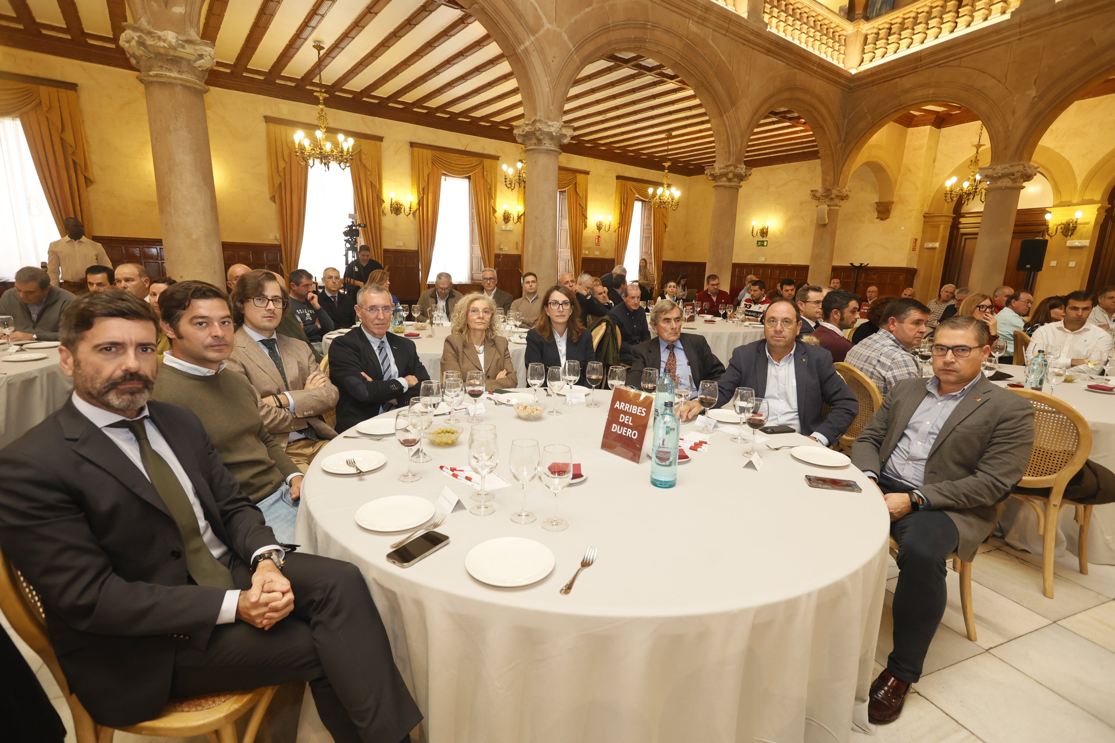 Antonio Flórez (CES), Ventura Julián, Alfredo Martín-Cubas, Herminio Velicia (Junta de Castilla y León), Marian Vicente (LA GACETA), Alicia Peña (Junta de Castilla y León), Manolo Marín, Julián Juanes y Mariano Olea (ASAJA).