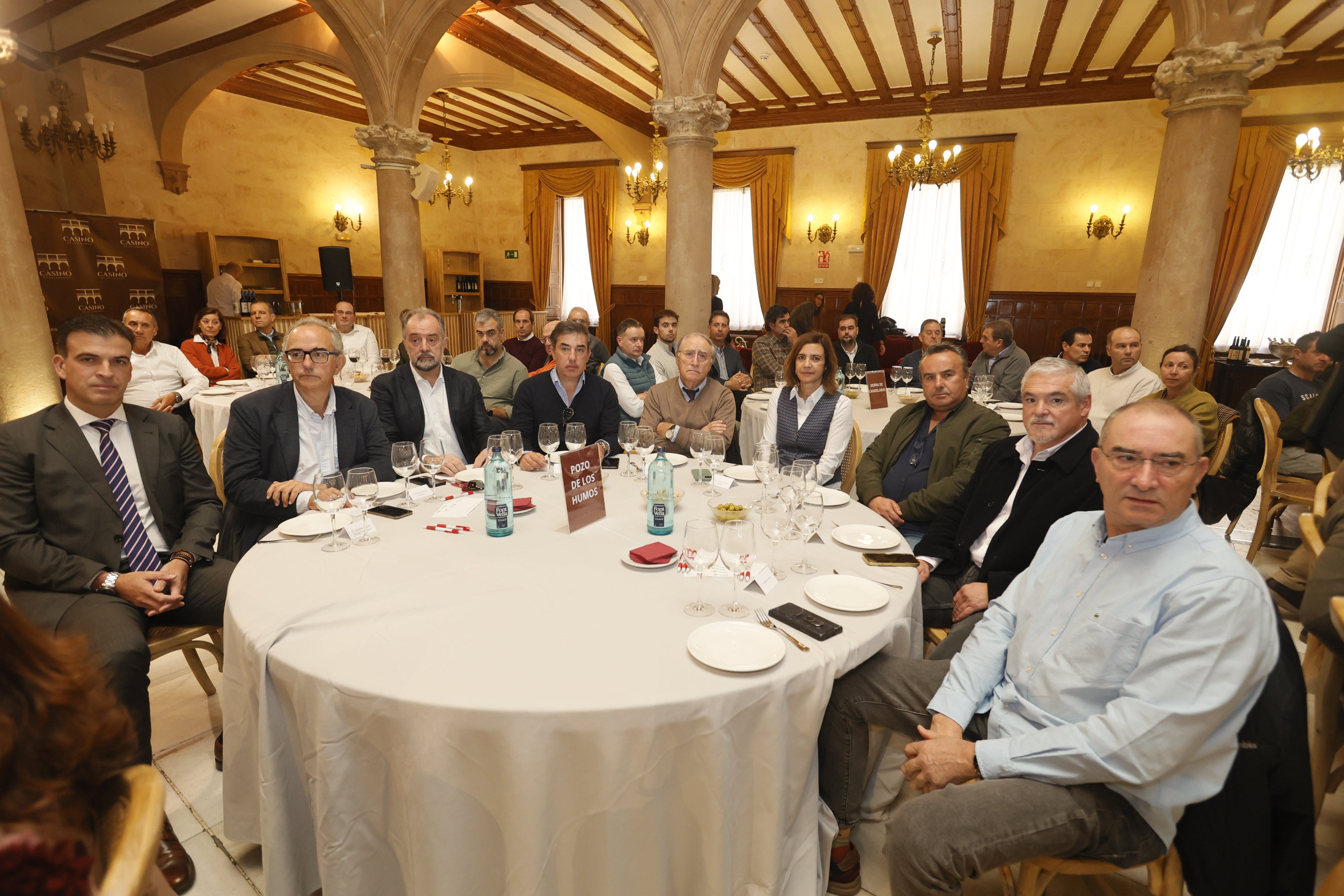 Afrodisio Miguel Alcalde (Unicaja), Enrique Gómez y José Ignacio García (Grupo Mirat), Álvaro Martín y José Luis Martín (Alja Soc. Cop.), Susana Sánchez (LA GACETA), Javier Cuesta (Agricultor), Víctor Rodríguez (Copasa), Francisco Fonseca.