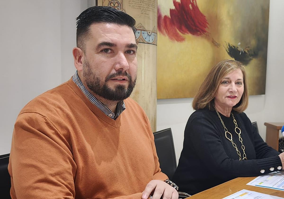 Antonio Poveda y Carmen Ávila.