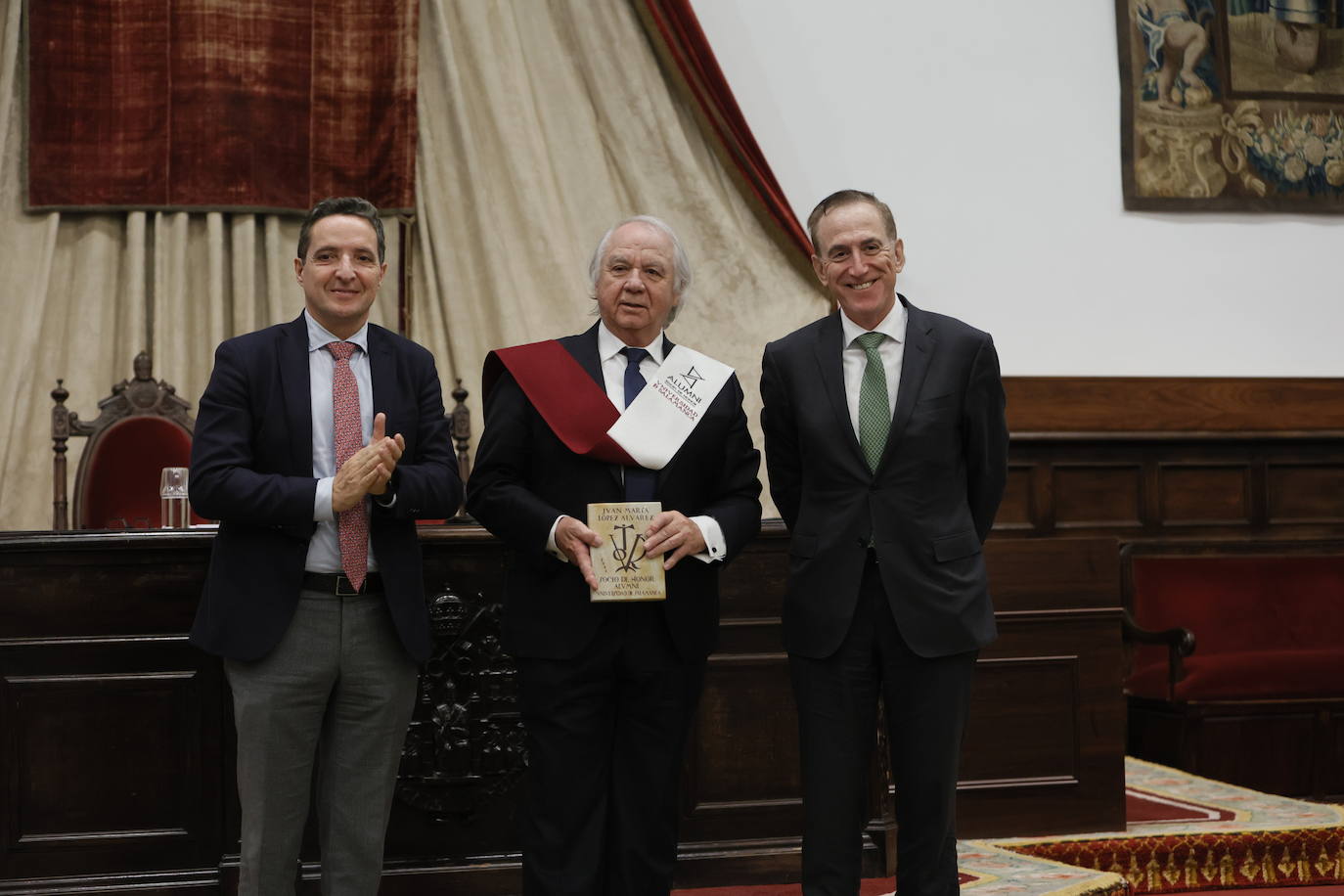 Alumni reconoce a sus nuevos socios de honor