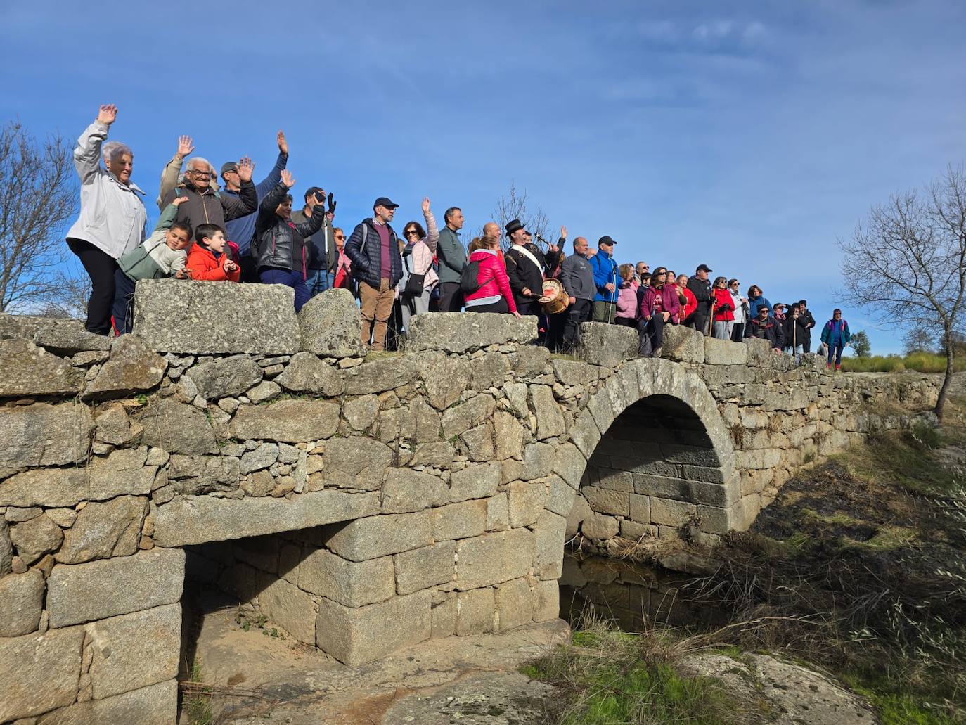 Valdehijaderos acoge una animada jornada dentro del Festival de la Candela
