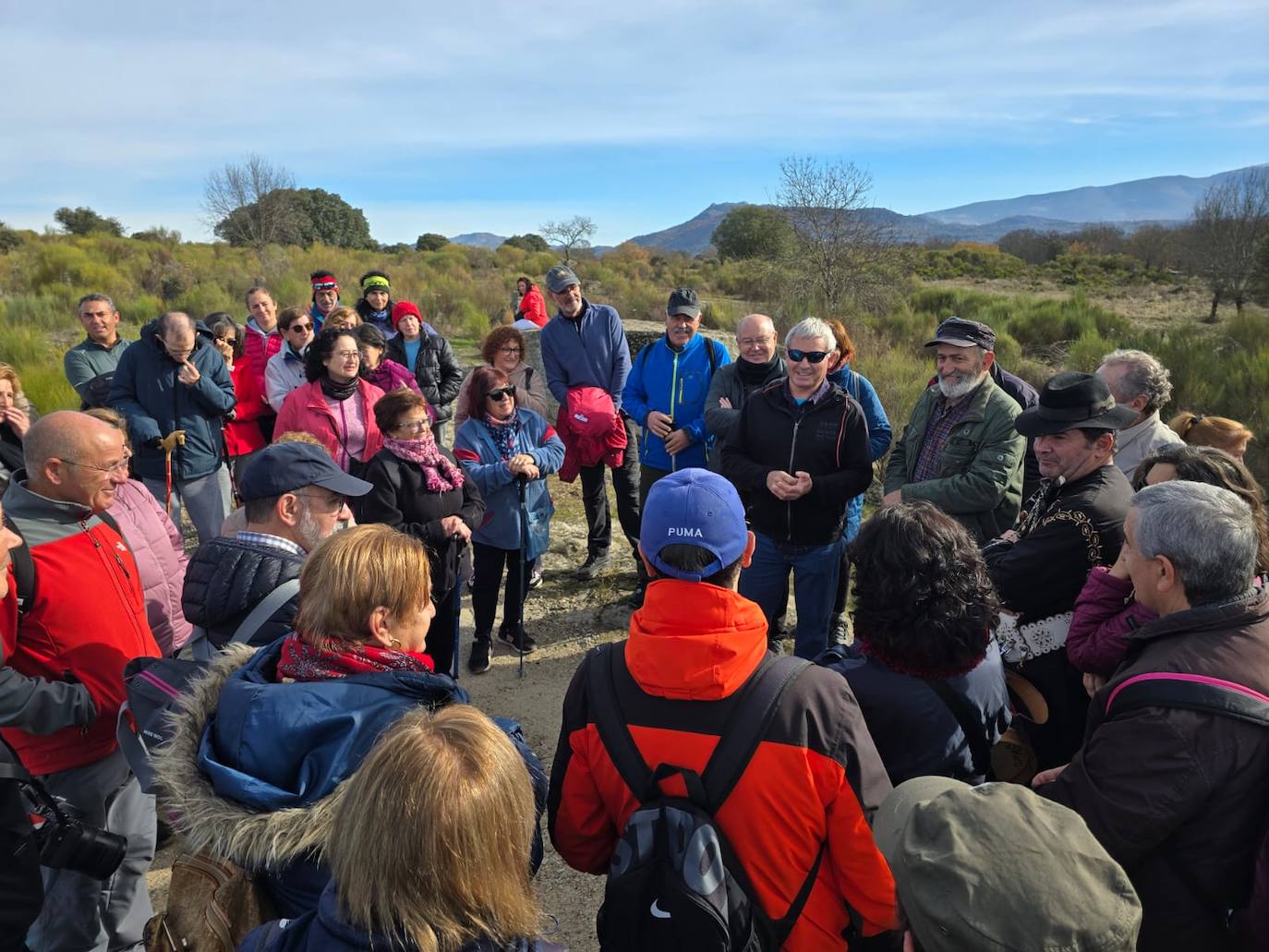 Valdehijaderos acoge una animada jornada dentro del Festival de la Candela