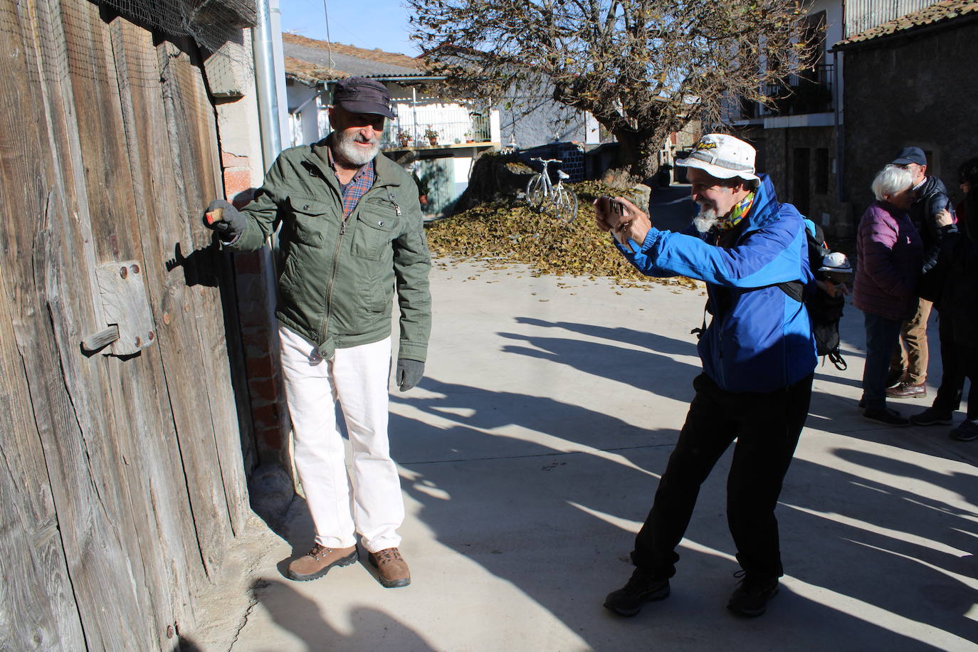 Valdehijaderos acoge una animada jornada dentro del Festival de la Candela