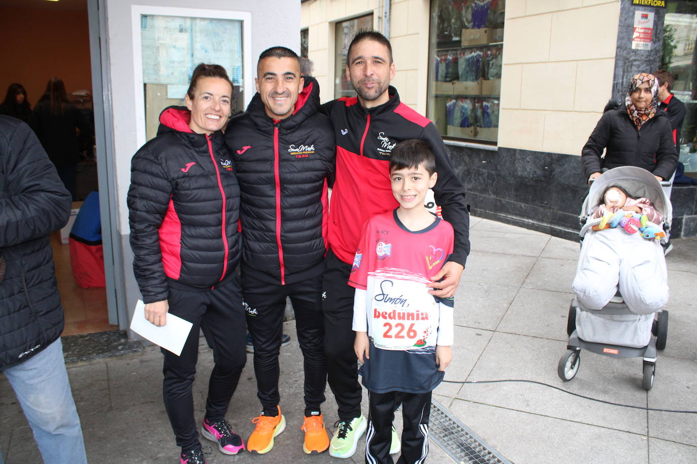 Guijuelo disfruta con su jamón velo más solidario