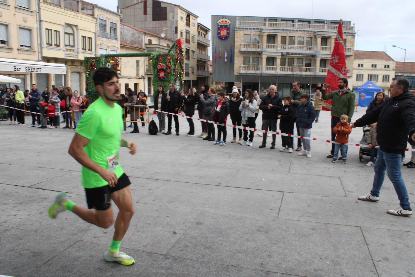 Guijuelo disfruta con su jamón velo más solidario