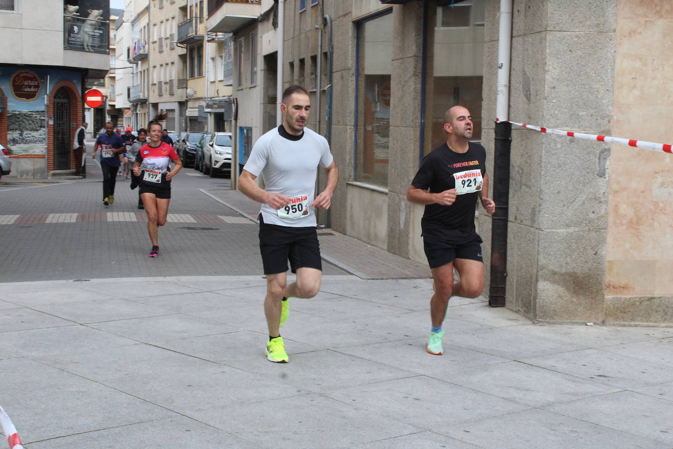 Guijuelo disfruta con su jamón velo más solidario