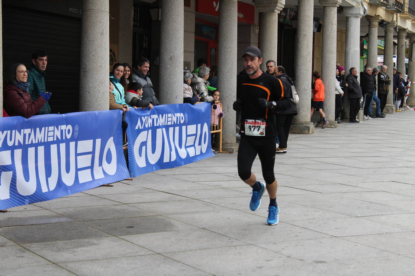 Guijuelo disfruta con su jamón velo más solidario