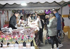 Imagen del I Mercado Navideño, celebrado el año pasado en los soportales de la plazuela del Buen Alcalde.