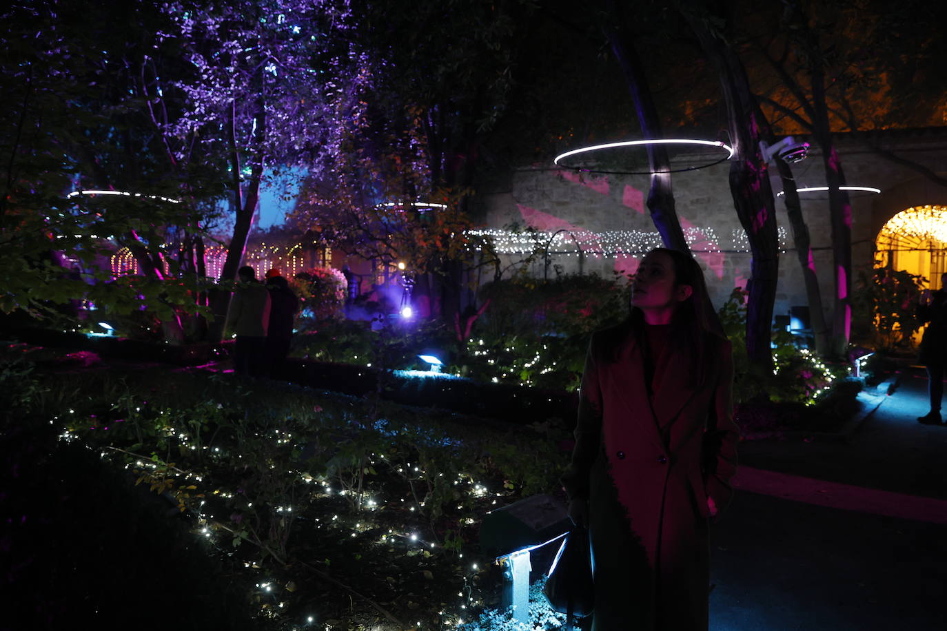 El encanto de la Navidad recala en Salamanca: el jardín mágico del Huerto, en imágenes