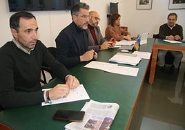 Salvador Ruano, Ángel Peralvo, Daniel Velasco, Soledad García y Víctor Zato, en la sesión plenaria.