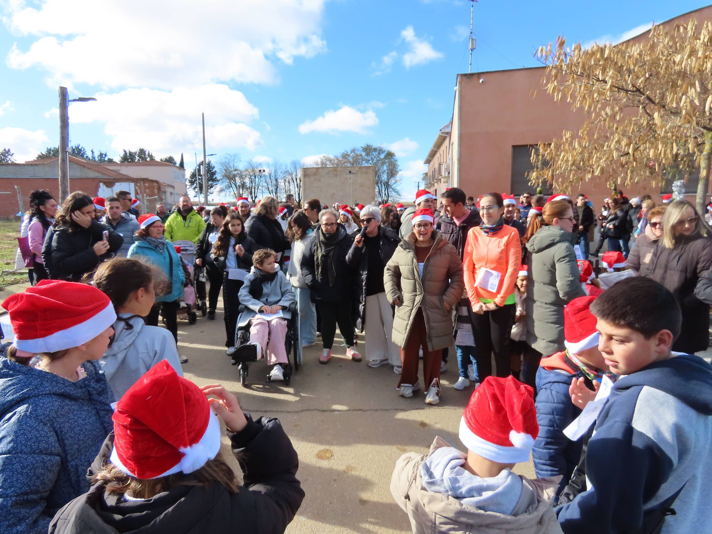 Pasos solidarios con acento navideño en Babilafuente