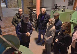 Imagen de integrantes de esa asociación en la visita al Museo Textil.