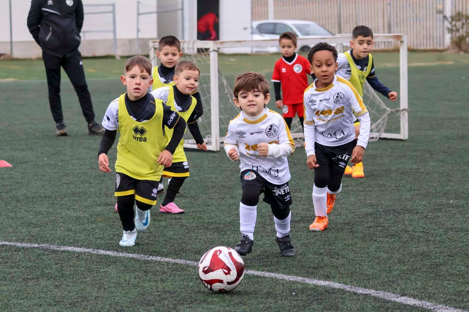 Las mejores imágenes de la jornada 9 en el fútbol base