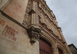 Imagen de la fachada de la Universidad.