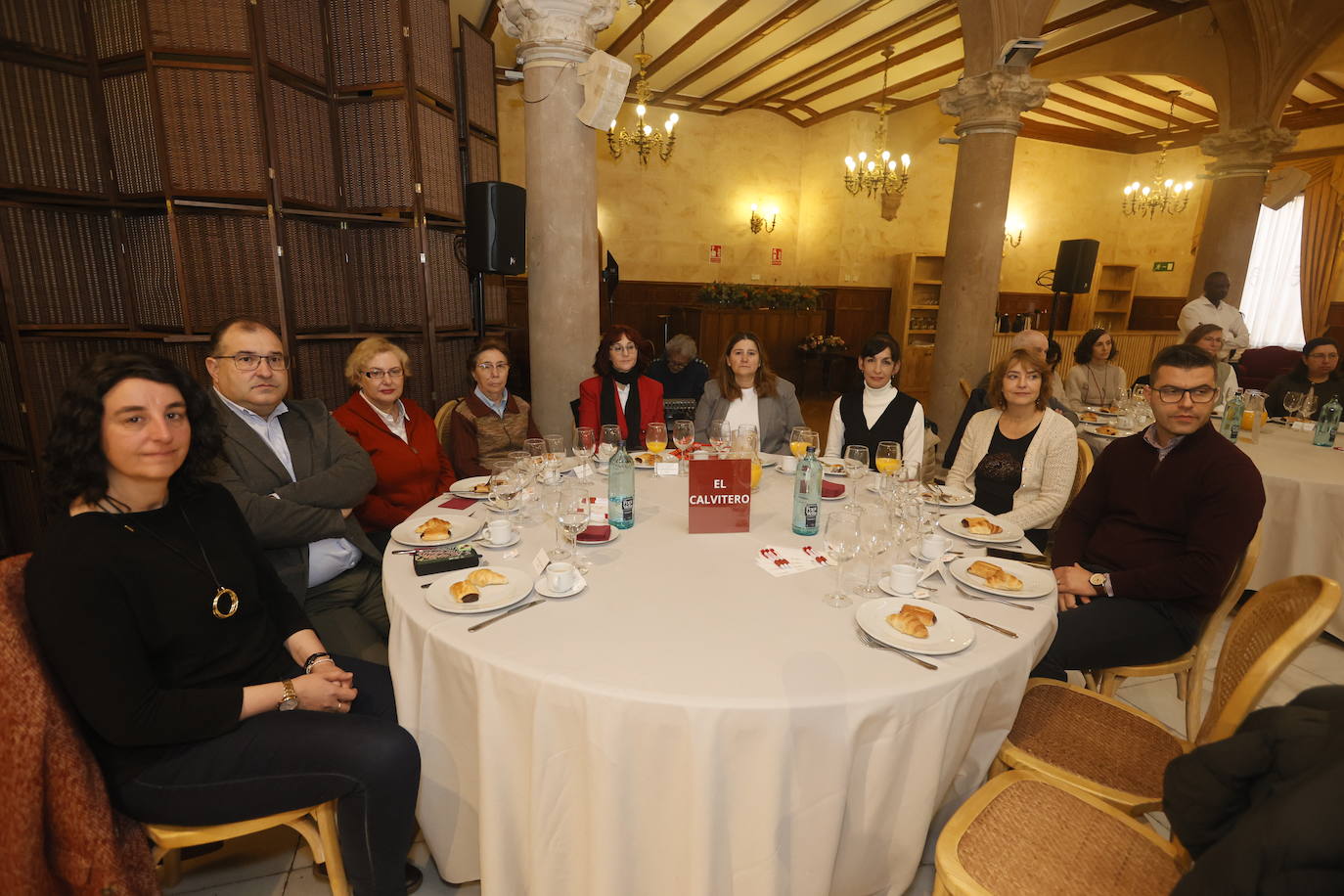 Esther Sánchez y Luis María Álvarez (CFIE-Junta de Castilla y León), Irene Rabanal y Ángela Ferrero (Colegio Mayor Ana Mogas), Almudena Sancho (Ratio BKETL), Maribel Crespo (LA GACETA), Julia Rivas (Ayuntamiento de Topas), María Forteza (Conservatorio profesional de Música de Salamanca) y Jorge Seixas (Wake up).