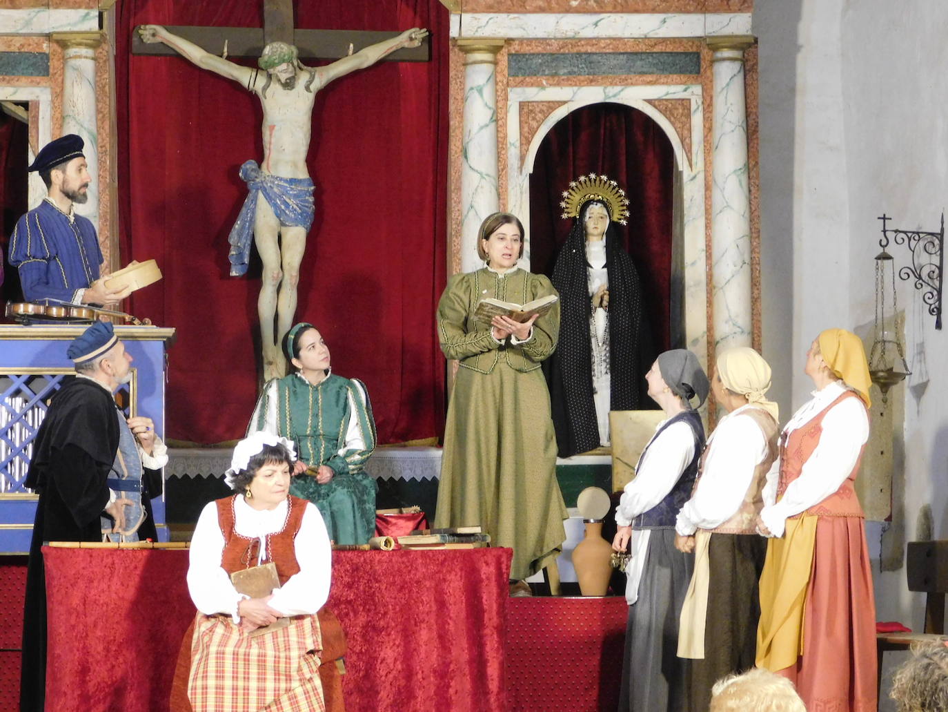 La Ermita del Cristo acogió en Robleda “Buscando a Nebrija”