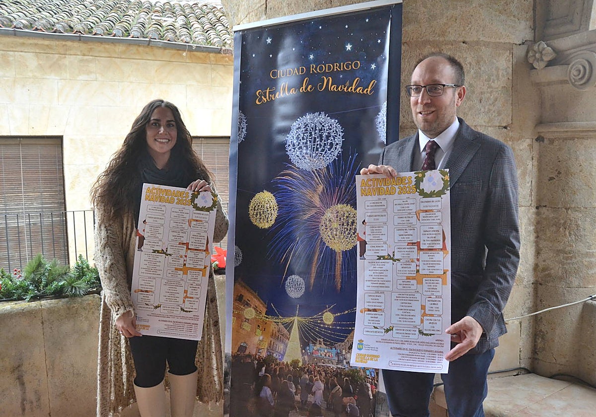 Paola Martín y Marcos Iglesias durante la presentación del programa navideño