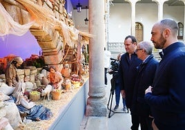 David Mingo, Javier Iglesias y Jesús de Luis Araújo, de la Agrupación Belenista La Morana.