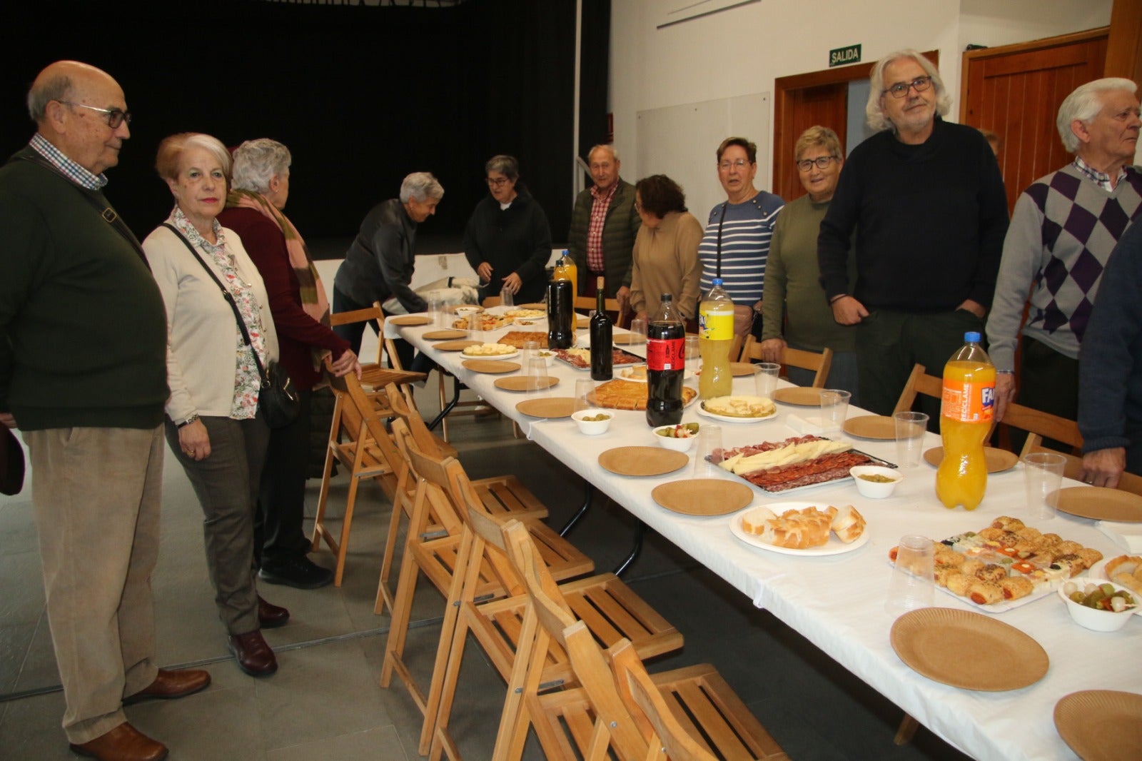 La comida de los mayores cierra las fiestas de Santa Bárbara en Aldeatejada