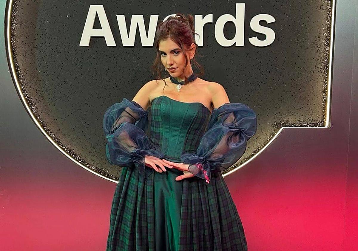 La salmantina Alba Saenc, en el photocall de la gala.