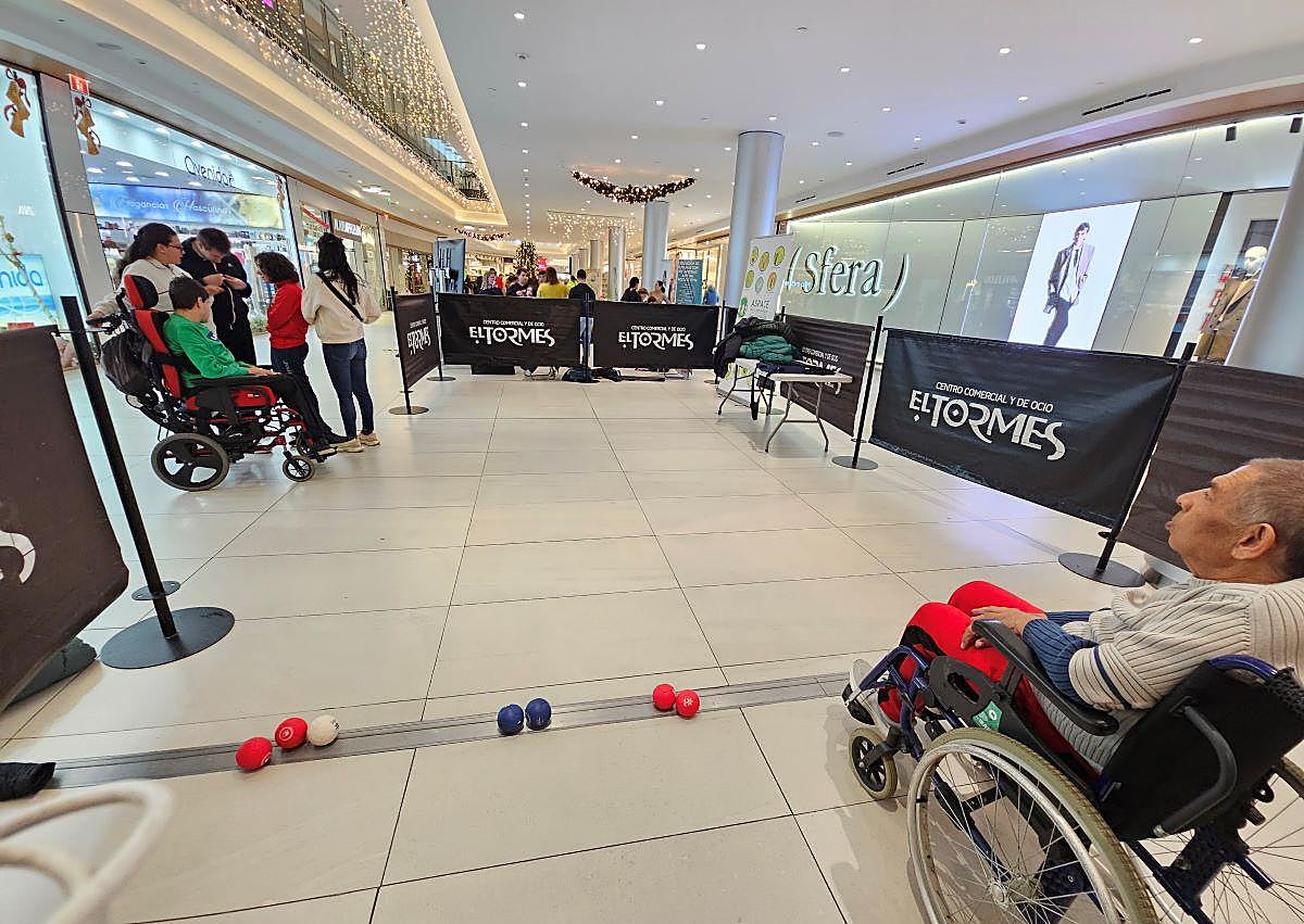 Imagen secundaria 1 - «Sumamos Capacidades» despierta la inclusión en Salamanca