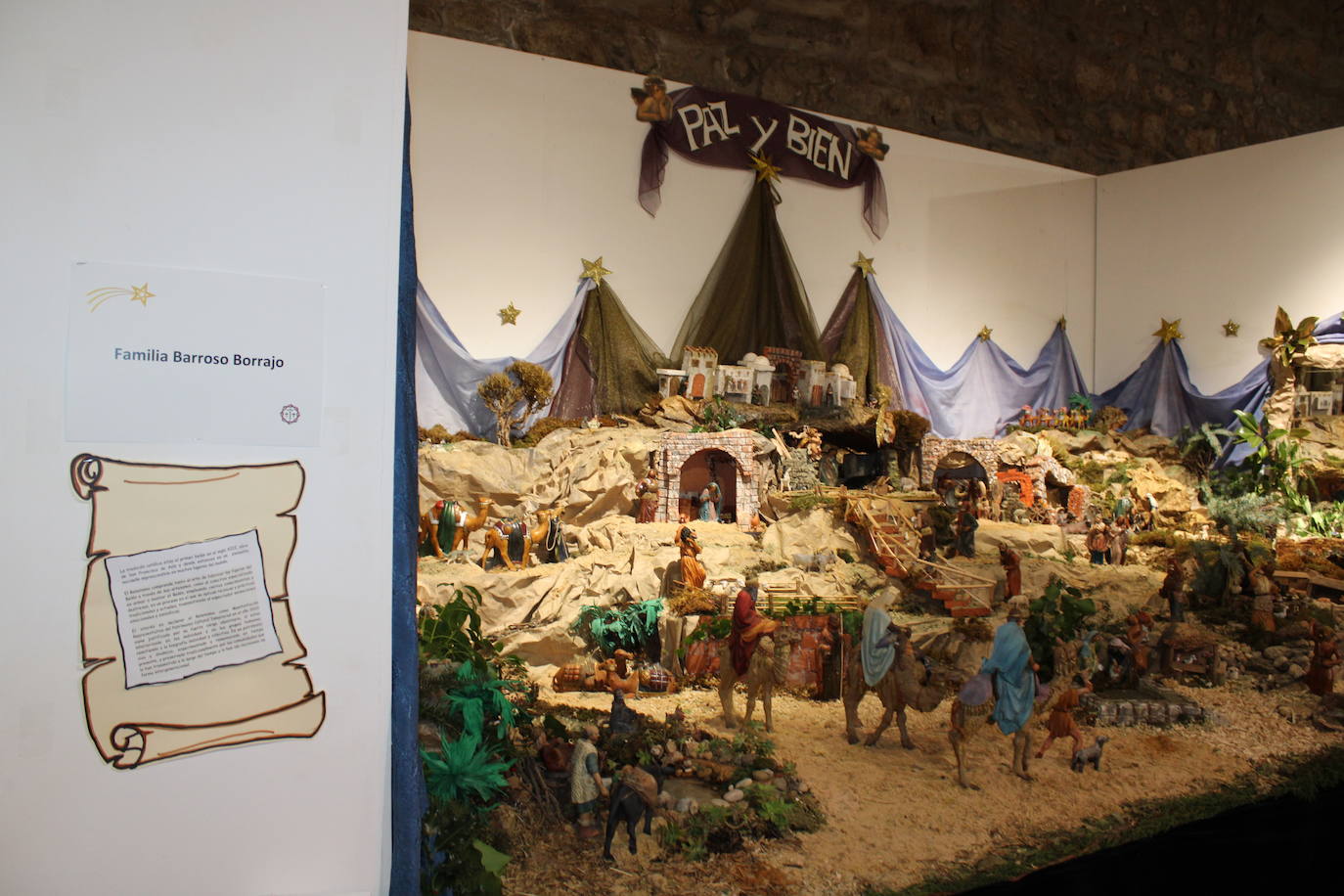 Béjar abre su muestra solidaria de belenes