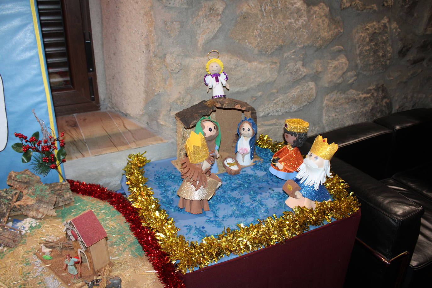 Béjar abre su muestra solidaria de belenes