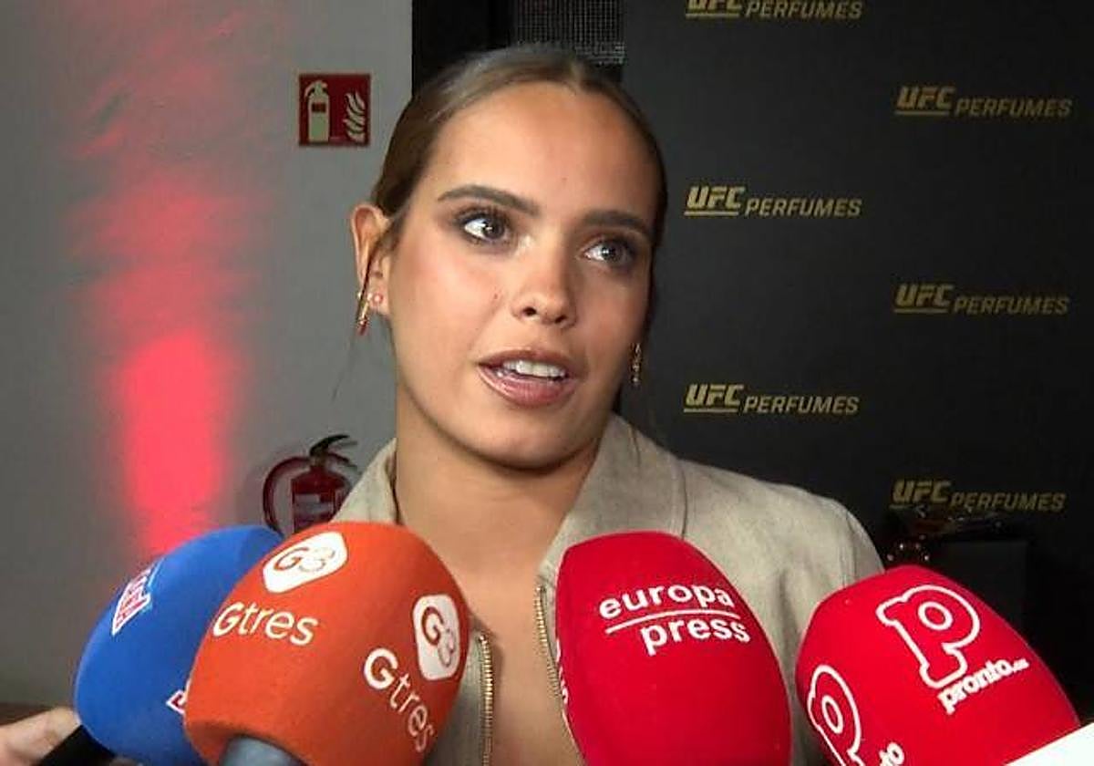 Gloria Camila, ante los medios de comunicación.