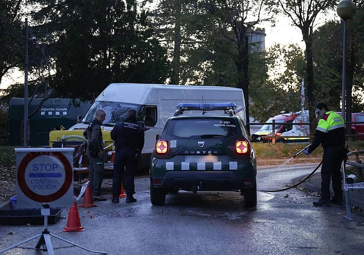 Limpieza de los vehículos de los Agents Rurals de la Generalitat de Catalunya.