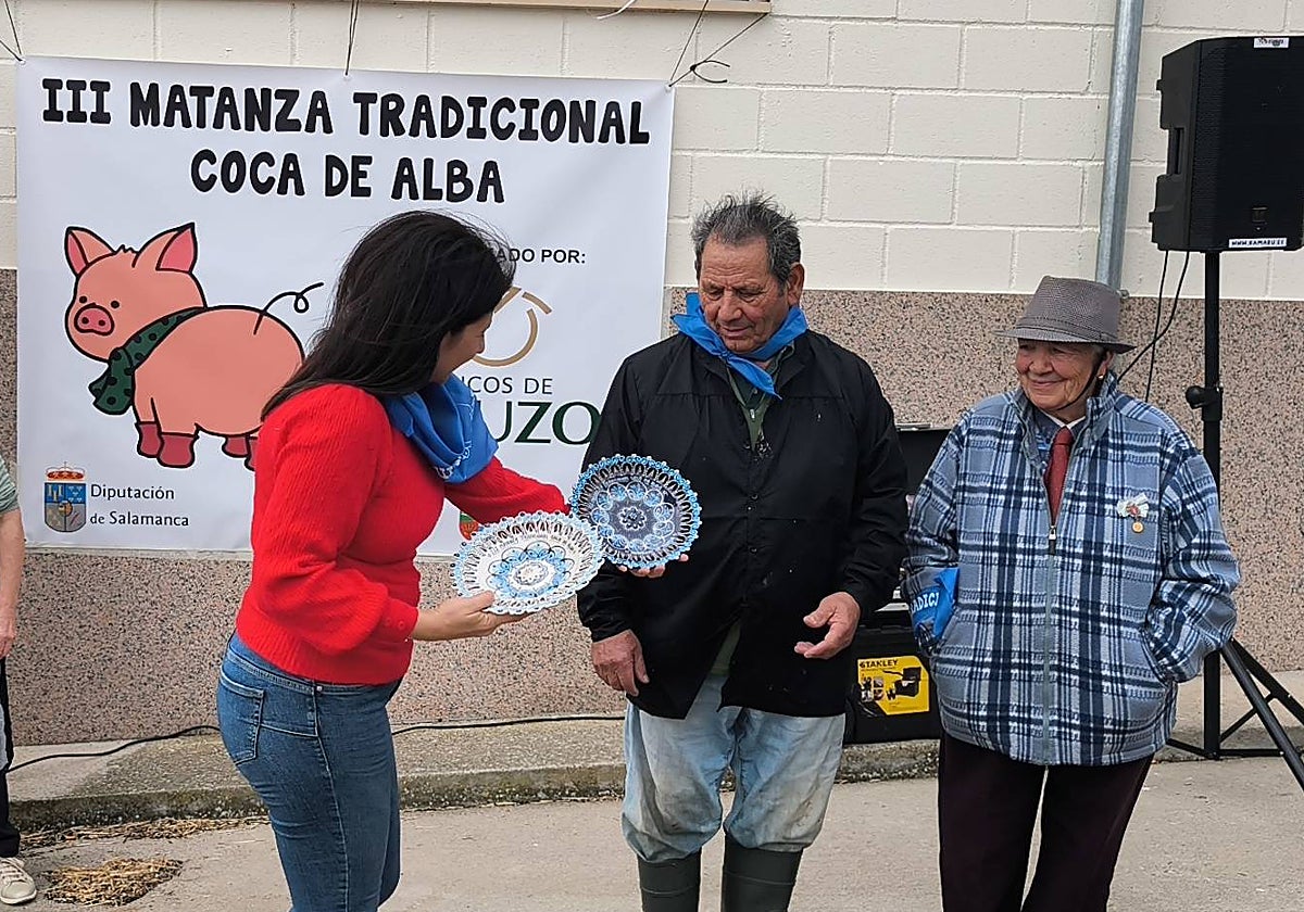 Homenaje a los más sabios en Coca de Alba