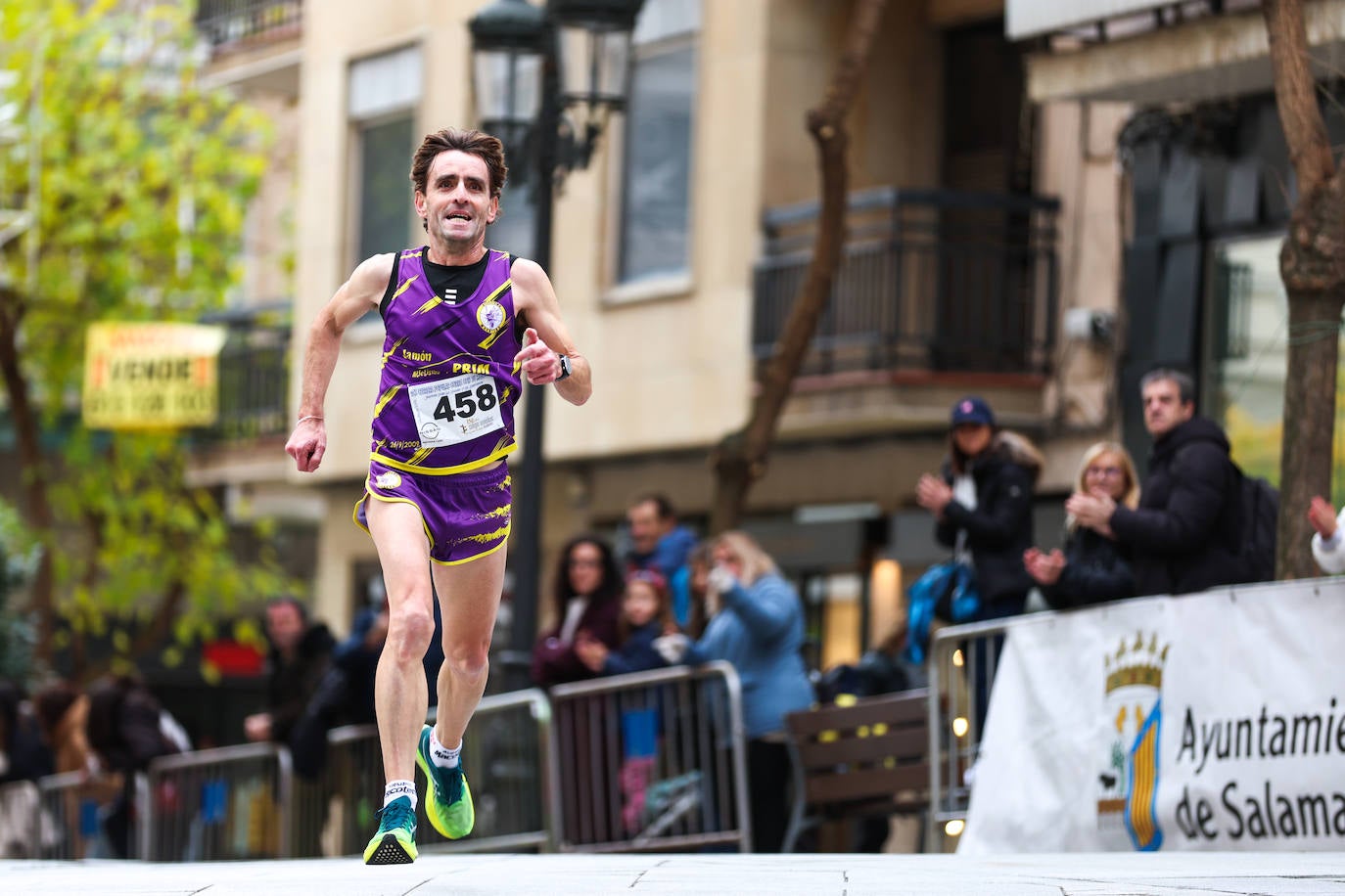 Salamanca corre con sus médicos y Javier Alves y Verónica Sánchez son los más rápidos