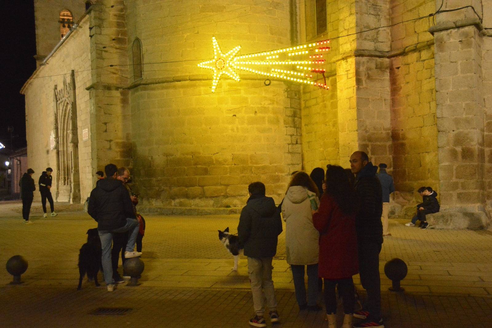 Macotera entra en calor compartiendo castañas asadas