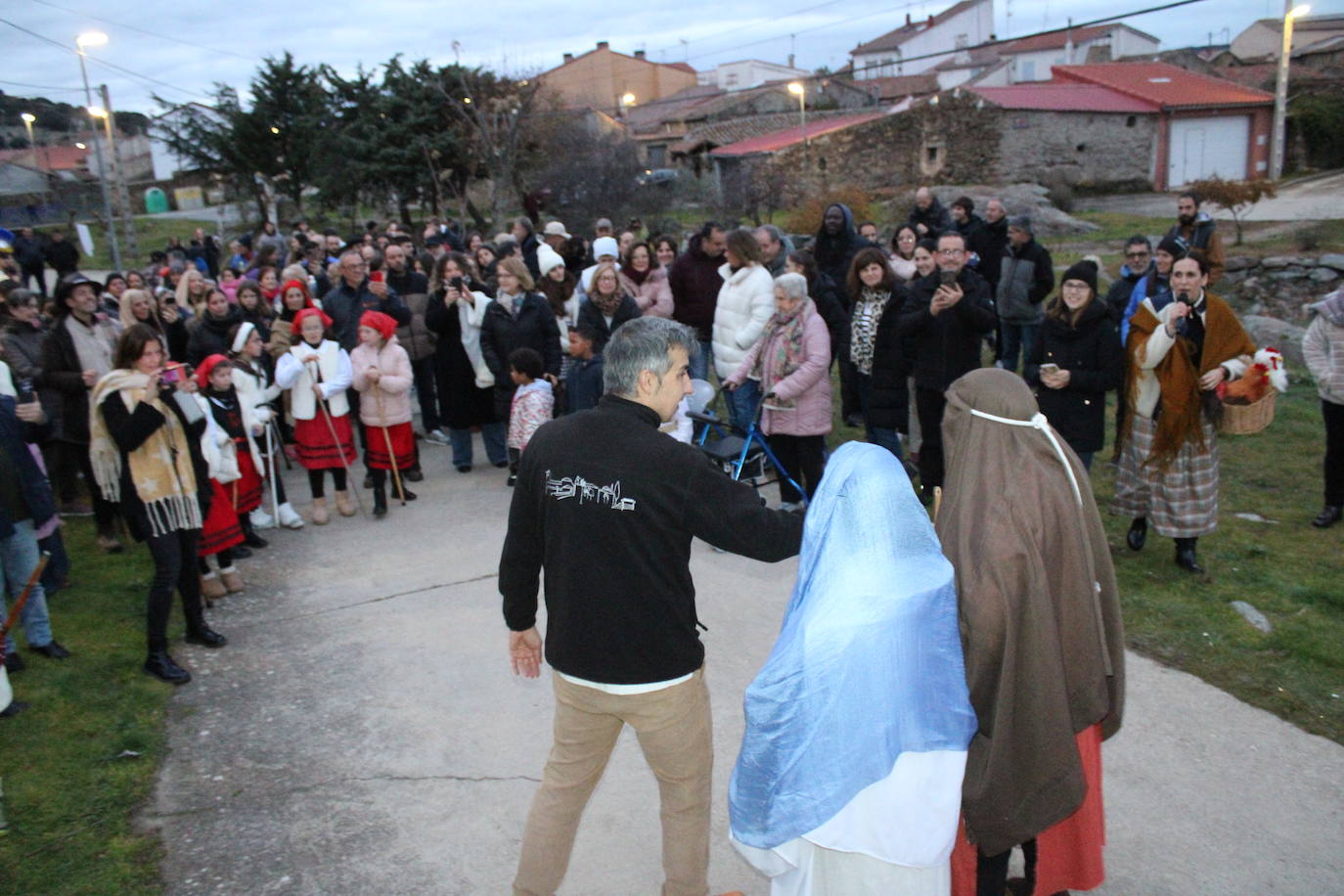 Gallegos de Solmirón celebra un original belén viviente