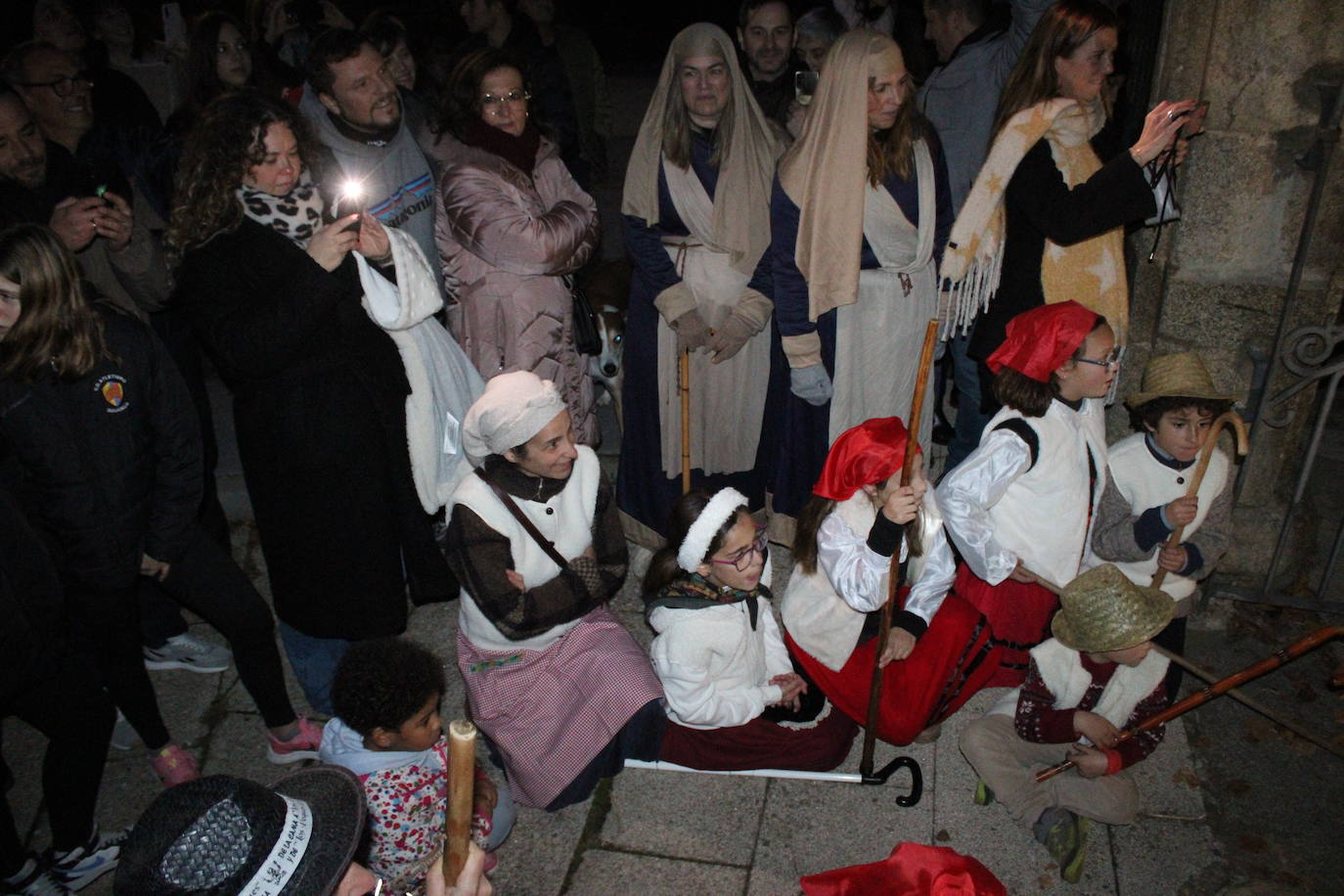 Gallegos de Solmirón celebra un original belén viviente