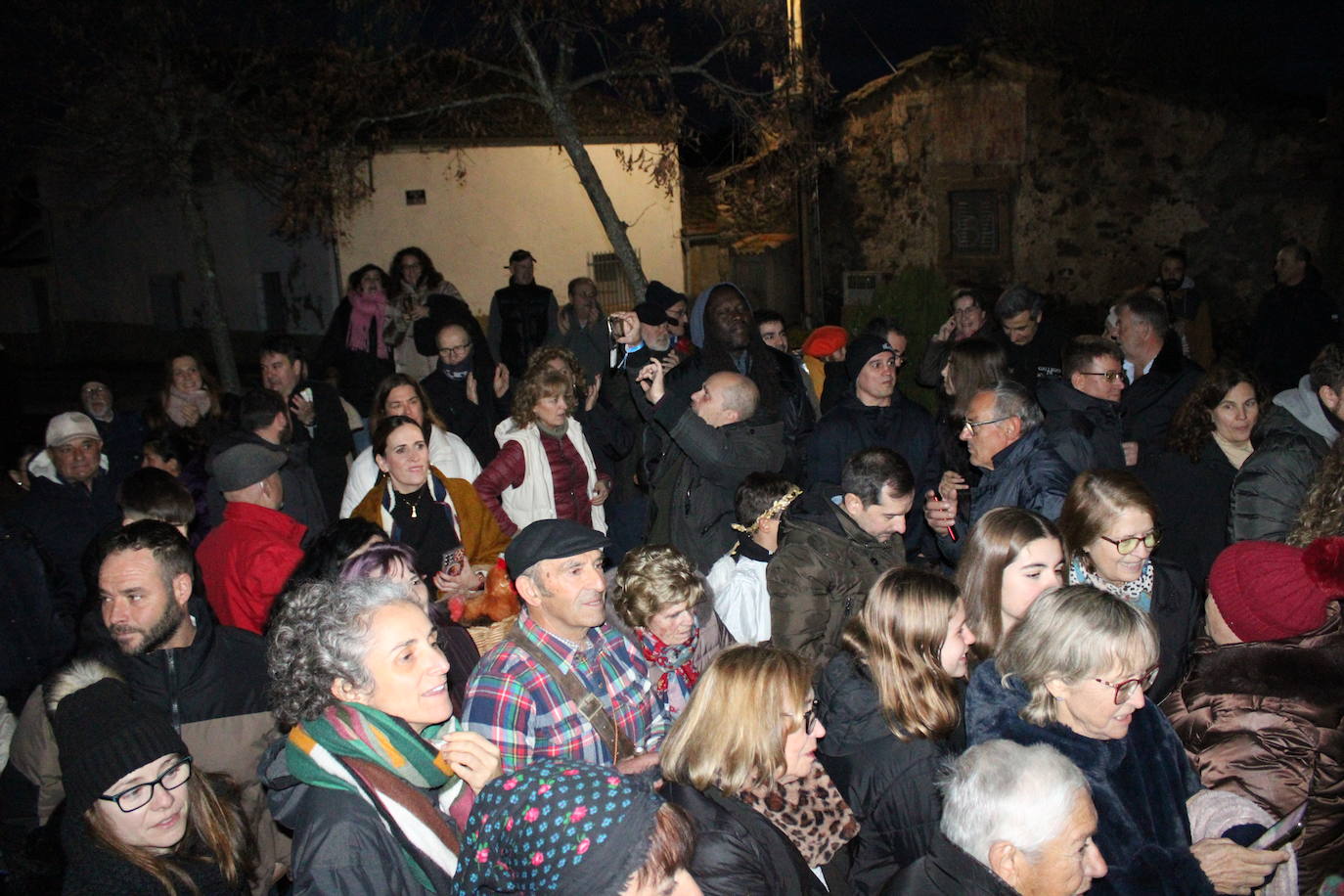 Gallegos de Solmirón celebra un original belén viviente