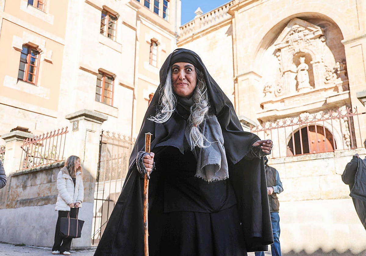 La actriz Patricia Sánchez, caracterizada como la Celestina.
