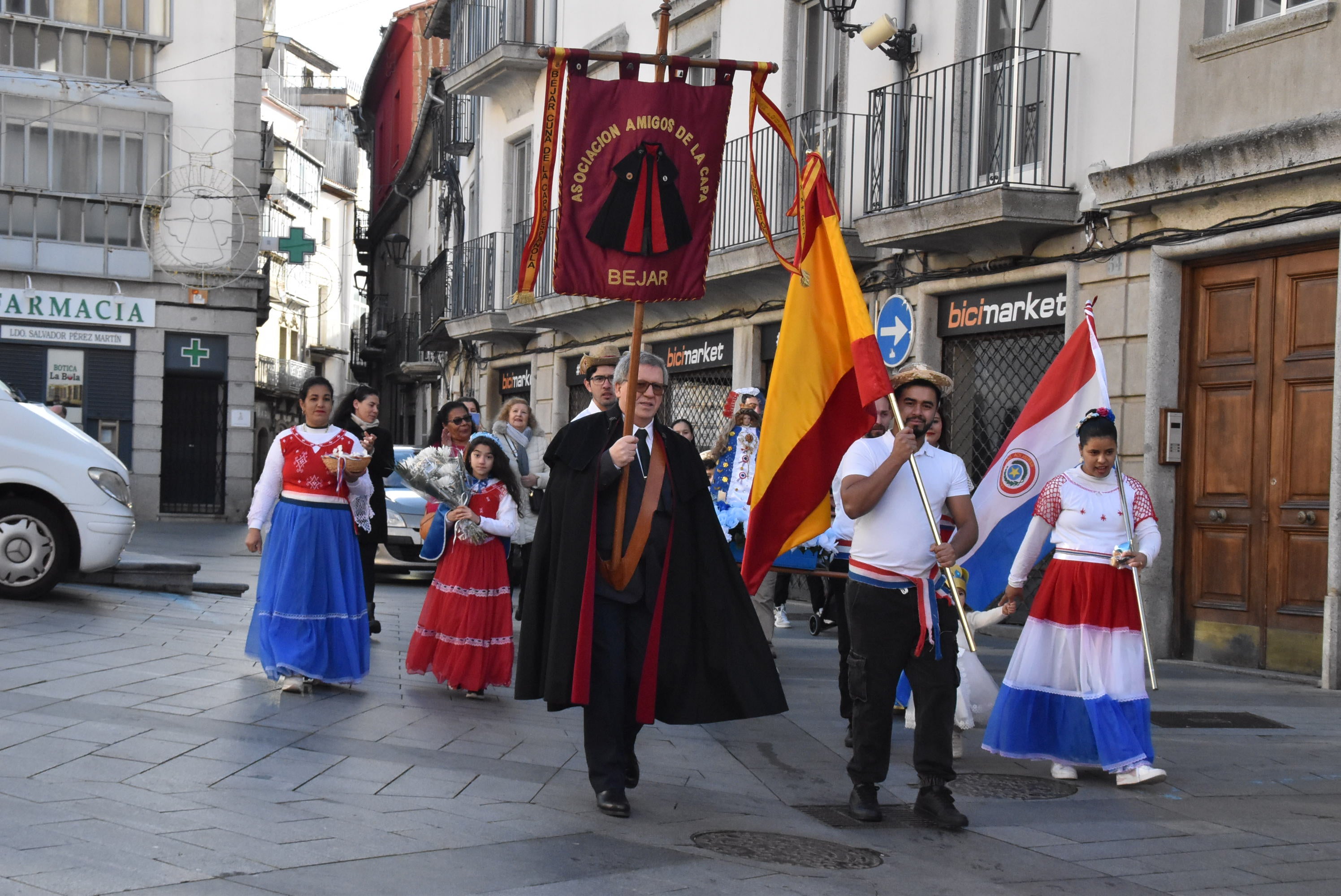 Procesión con la Virgen de Caacupé en Béjar