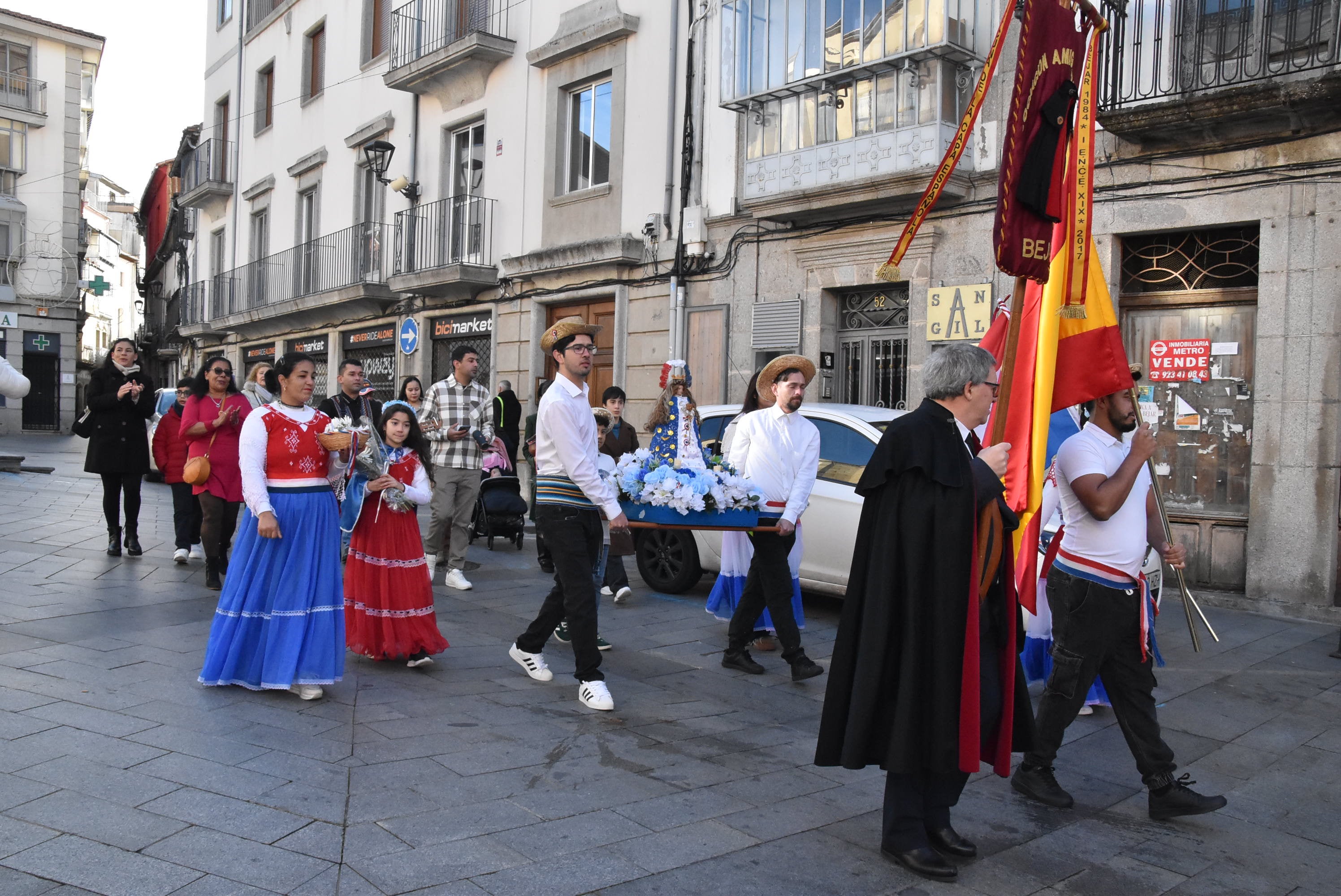 Procesión con la Virgen de Caacupé en Béjar