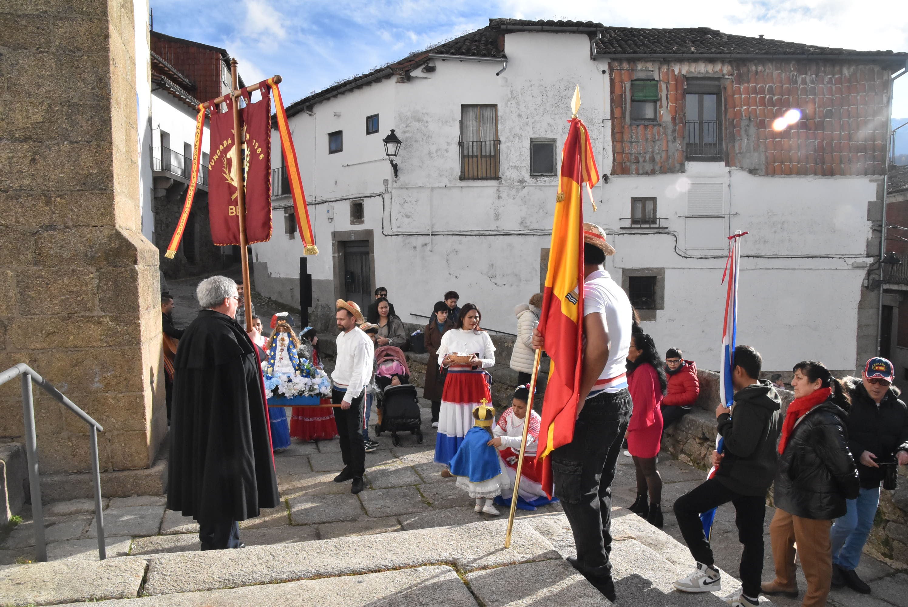 Procesión con la Virgen de Caacupé en Béjar