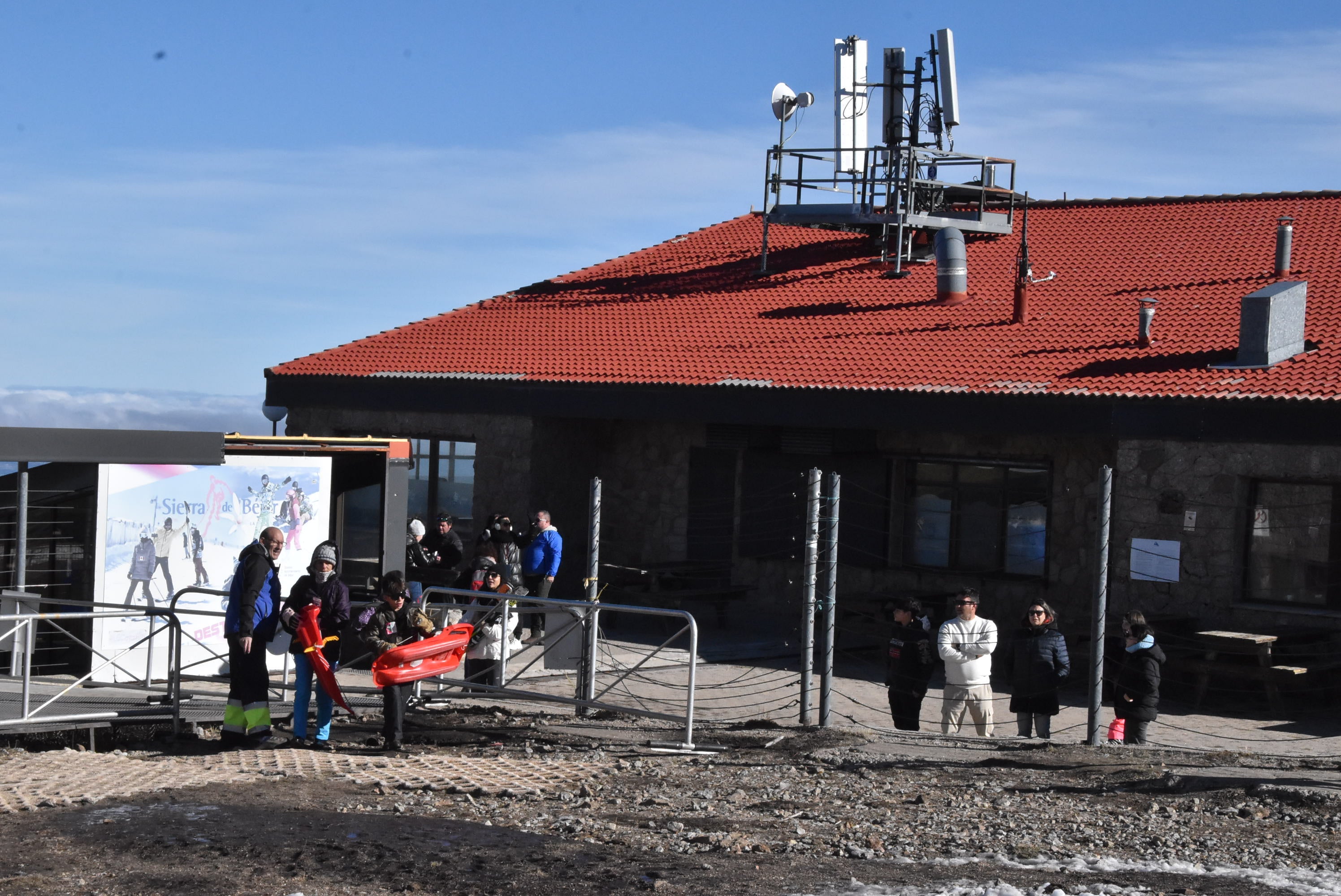 Flojo inicio de temporada en La Covatilla que cerrará las pistas hasta el viernes