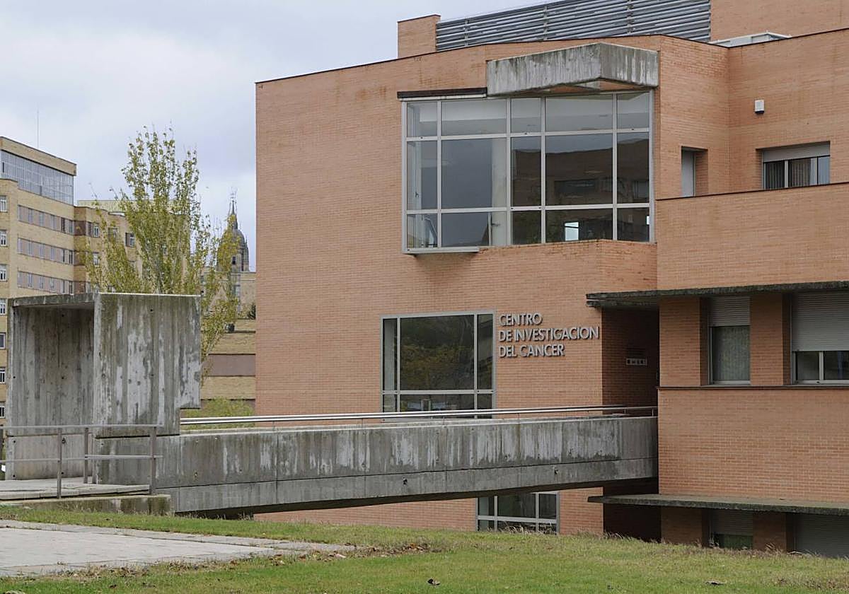 Un Compromiso Firme con la Ciencia: 100.000 Euros para la Lucha Oncológica