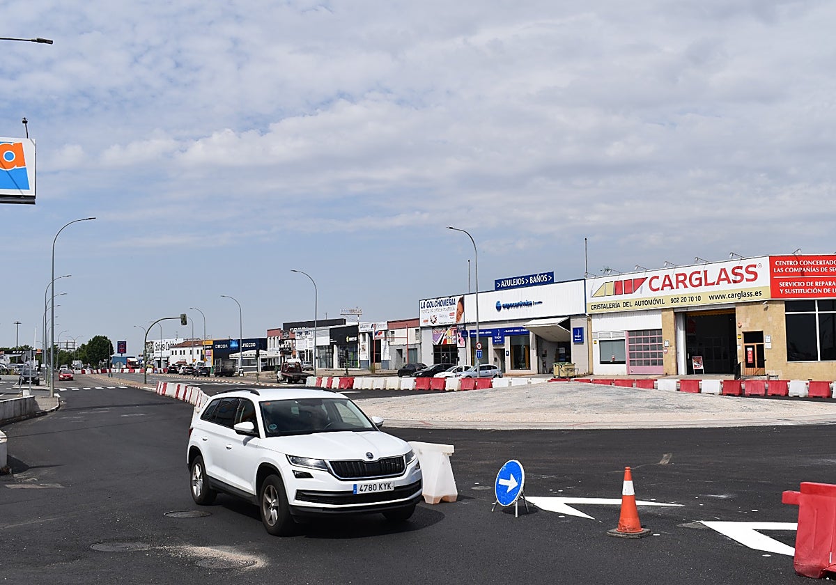 La gran zona industrial junto a la capital que tiene lista para su estreno este fin de semana una gran rotonda | La Gaceta de Salamanca