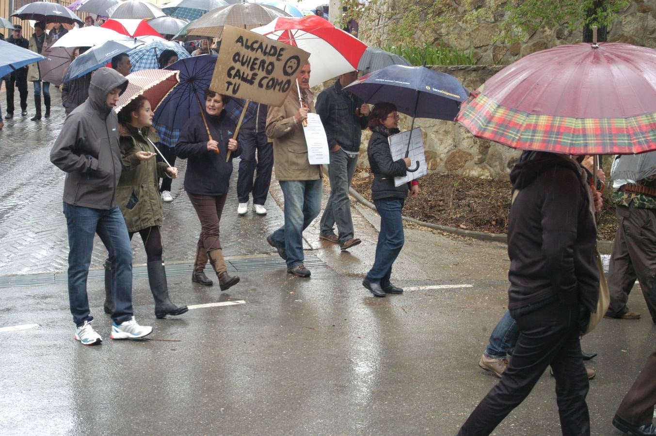 Manifestación de Ochánduri contra su alcalde