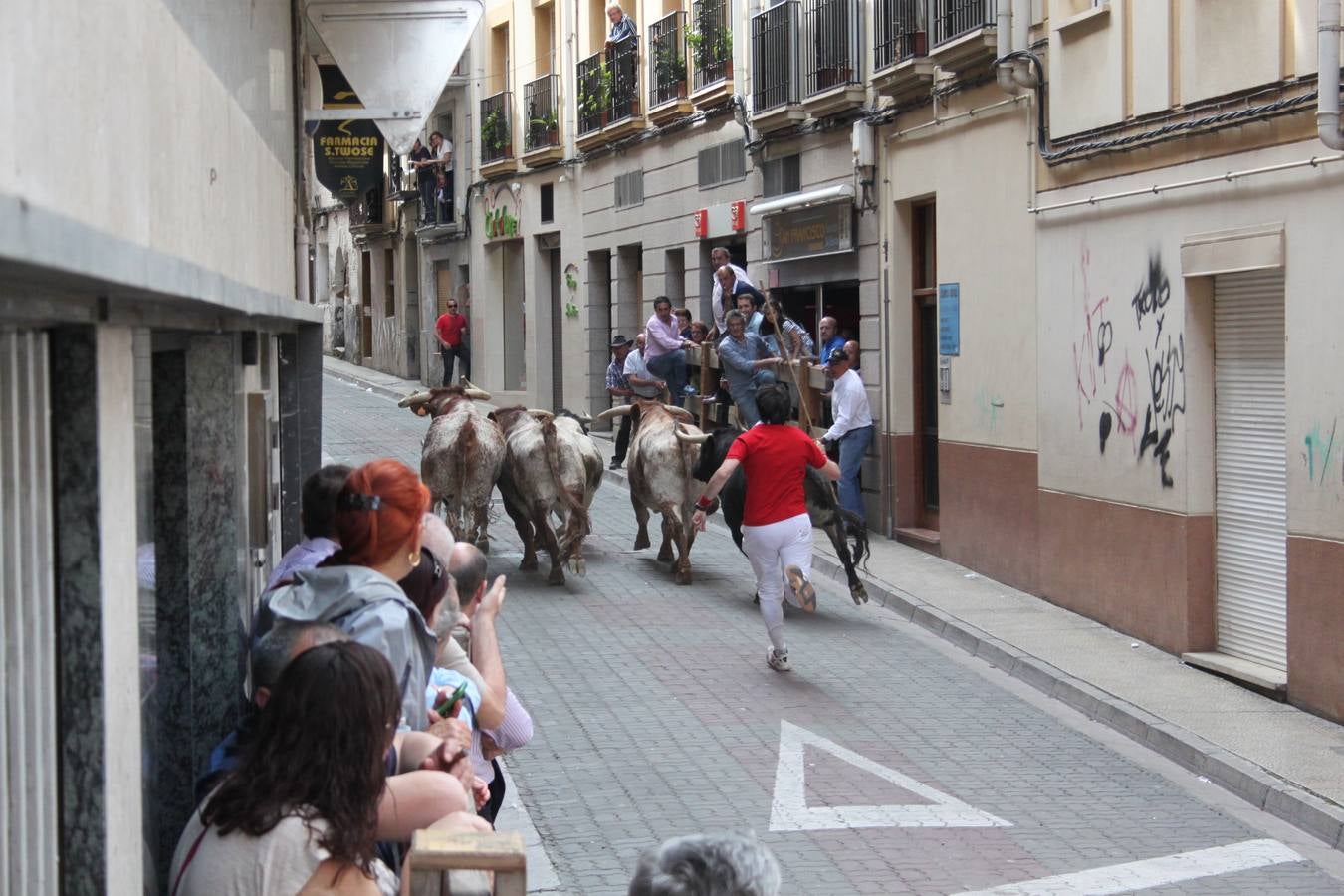 Alfaro despide las Fiestas de la Primavera