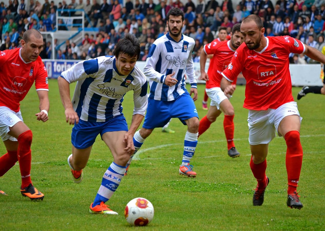 La afición y el partido en el Náxara-Puertollano