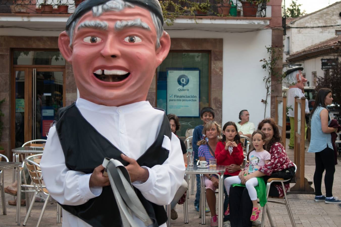 Primer día de las fiestas por Santa Bárbara en Ezcaray